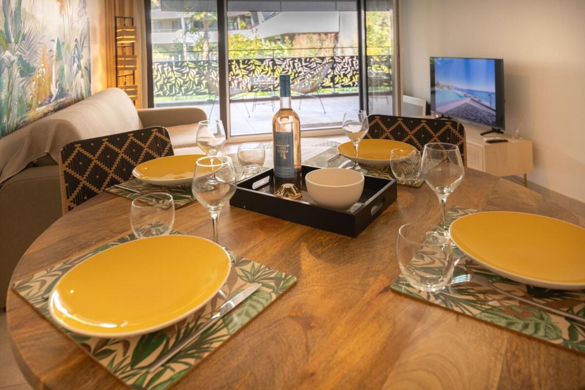 06Ah - Superb Waterfront T2 - Swimming Pool Apartment วิลล์เนิฟ-ลูเบ ภายนอก รูปภาพ